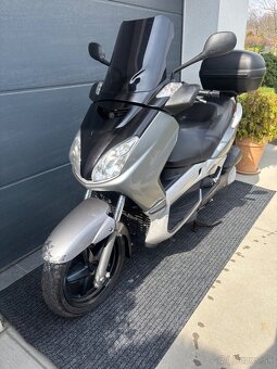 Yamaha Xmax 250 - 2