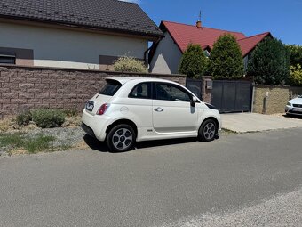 Fiat 500e – Elektrický mestský fešák (2014, 152 000 km) - 2