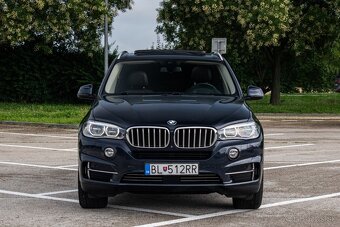 BMW X5 xDrive40d A/T . - 2