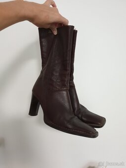 Tmavohnedé kožené čižmy 39 - 2