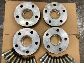 Rozširovacie podložky 5x112 - 2