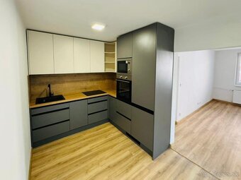 3-izbový byt 64 m2 zrekonštruovaný SNP Trenčianske Teplice - 2