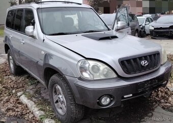 Hyundai Terracan 2.9 CRDi 2003 predám PIATE DVERE, MOTOR J3 - 2
