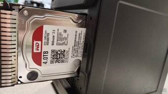 HP Proliant Microserver Gen8 - Xeon,16GB RAM,SSD,8TB HDD,iLo - 2