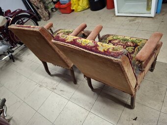 Predám  Kreslá starožitnosť. - 2