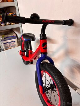 Odrážadlo Giant - 2