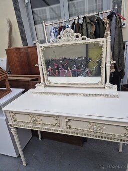 Predam toaletny stolik - 2