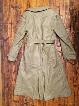 Kožený plášť - 2