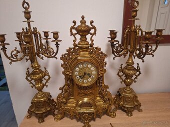 Krbove hodiny a svietniky..... - 2