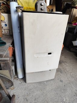 Predám starý plynový kotol na súčiastky - 2