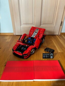Lego Ferrari Daytona SP3 42143 - 2