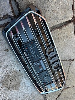 Predam original masku Audi S5 - 2