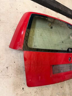 Predam kufor volkswagen golf 4 - 2