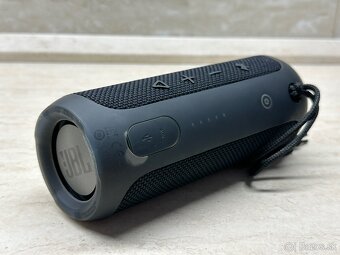 JBL Flip 3 Stealth Edition - 2