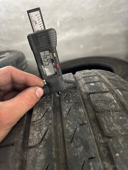 Pneu 215/60r17 - 2