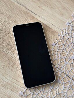 Predám iPhone 12 128GB - 2