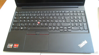 Notebook Lenovo ThinkPad E15 Gen 2 na nahradne diely - 2
