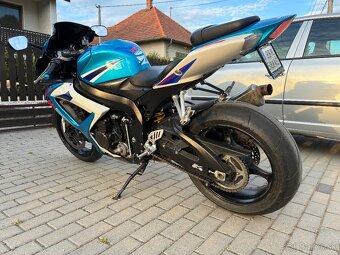 Suzuki gsxr 750 - 2