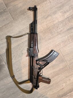AKM - 2