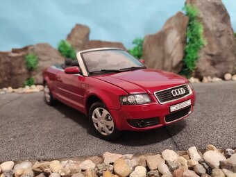 Prodám model 1:18 audi A4 B6 cabrio - 2