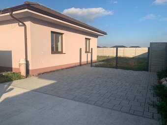 Na predaj 4-izbový rodinný dom v obci Hviezdoslavov - 2