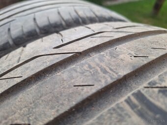 Predám letne pneu Bridgestone 225/45 r19 - 2