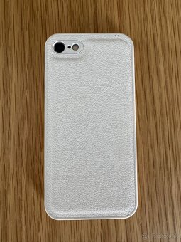 Predám Apple iPhone 8 - 2