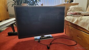 Panasonic TX-L37ET5 - 2