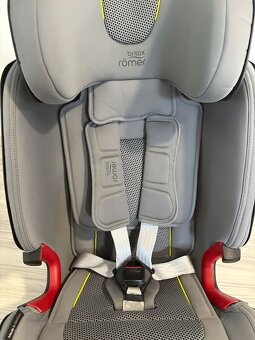 Autosedačka Britax Römer Advansafix IV - 2