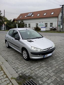 Peugeot 206, 1.4 i, Benzín - 2