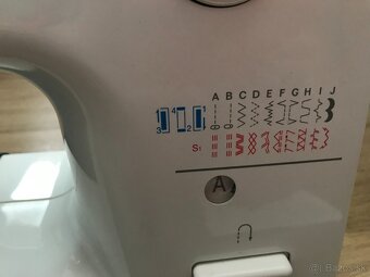 Šijací stroj Singer - 2