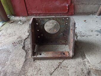 Spodná konzola na malotraktor - 2