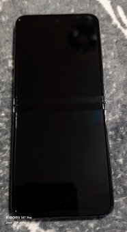 Samsung Z Flip 5 - 2