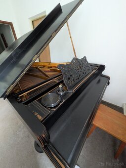 Predám starožitný klavír - 2