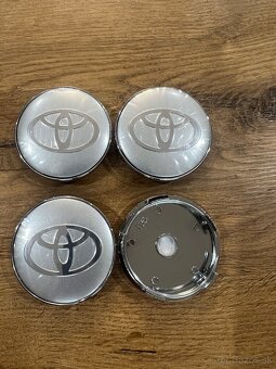 Toyota stredove krytky - 2