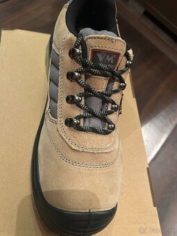 Pracovná bezpečnostná obuv - 2