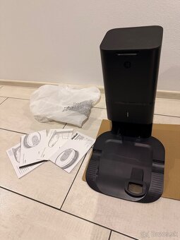 Robotický vysávač iRobot Roomba i7+ - 2