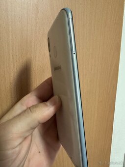 Samsung A40 - 2