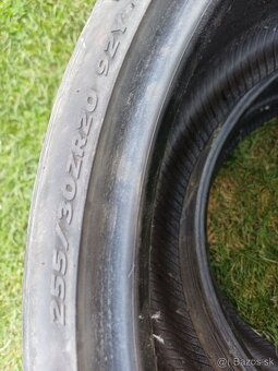 255/30 r20 letné pneumatiky - 2
