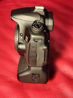 Canon 60D + battery grip canon - 2