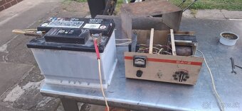 Ruska  auto  nabíjačka do 6 ampere - 2