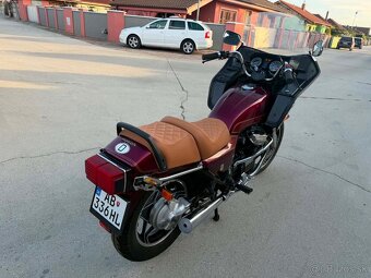 Honda 650GL Silver Wing - 2