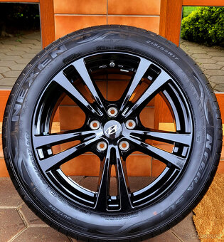 alu R17 5x114,3 senzory, letné pneu 215/55, Hyundai KONA - 2