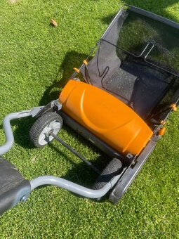 Vretenova kosačka Fiskars - 2