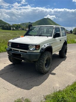 Mitsubishi Pajero 2.5 - 2