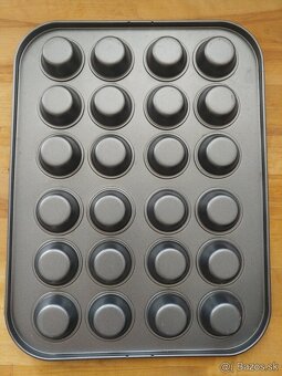 Neprilnava forma na male muffiny - 2