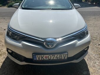 Toyota auris - 2