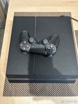 Ps4 Pro 1tb + 2 joysticky - 2