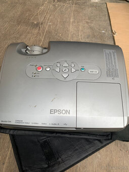 Projektor EPSON - 2