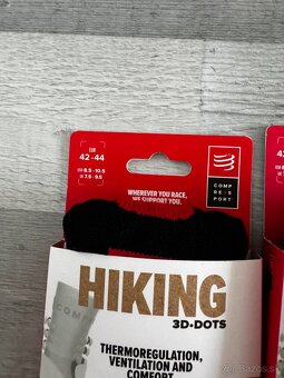 NOVÉ Compressport HIKING T3 čierne NOVÉ - 2